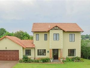 3 Bedroom House in Clifton Hill Estate