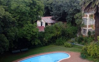 1 Bedroom Apartment in Parktown