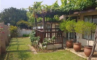 4 Bedroom Duet in Hartenbos Heuwels