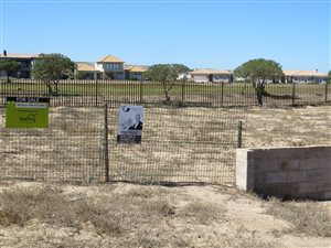 729 m² Land available in Langebaan North