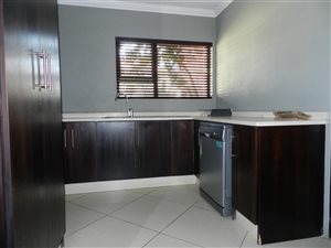 4 Bedroom House in Bankenveld