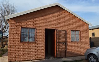 2 Bedroom House in Ezibeleni