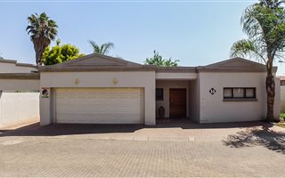 3 Bedroom Cluster in Bedfordview