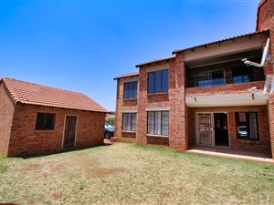 2 Bed Apartment in Sagewood