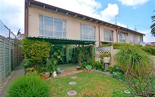 2 Bedroom House in Brakpan Central