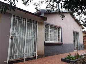 3 Bed House in Westdene