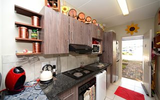 3 Bedroom Apartment in Cloverdene