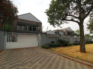 5 Bed House in Rynfield