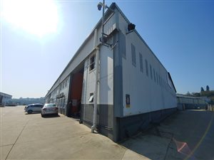 1088 m² Industrial space in Briardene