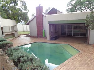 4 Bedroom House in Bordeaux