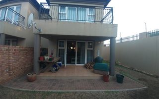 2 Bedroom Townhouse in Bergtuin