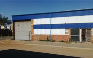 570 m² Industrial space in Driehoek