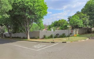 3 Bedroom House in Franklin Roosevelt Park