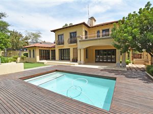 3 Bed House in Cedar Lakes
