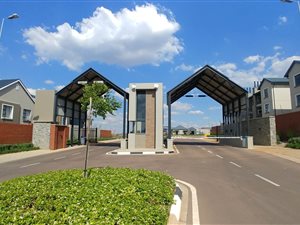 3 Bed Apartment in Heritage Hill