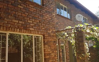 3 Bedroom Duplex in Brummeria