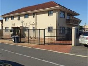 2 Bed Apartment in Claremont