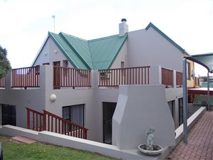 3 Bed Townhouse in Diaz Beach