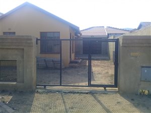 3 Bed House in Naturena