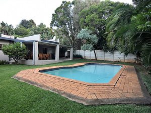 4 Bed House in Constantia Park