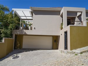 3 Bed House in Sea Point