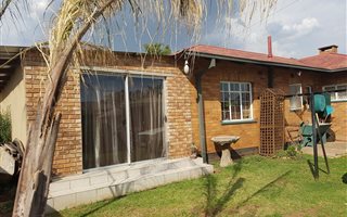 3 Bedroom House in Vanderbijlpark CW6