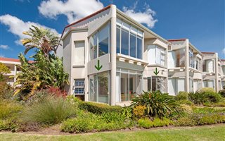 2 Bedroom Apartment in Eastcliff