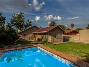 4 Bed House in Hamberg