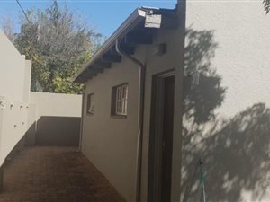 1 Bed House in Emmarentia