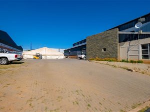 1020 m² Industrial space in Monavoni