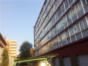 3 Bed Flat in Sunnyside