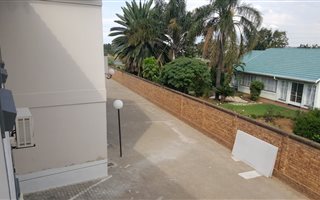 230 m² Office Space in Halfway Gardens