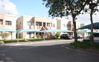 1 Bedroom Apartment in Oakglen