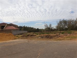 750 m² Land available in Unigray