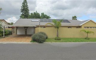 4 Bedroom House in Welgelegen