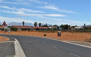 571 m² Land available in Worcester West