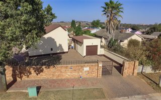 3 Bedroom House in Witpoortjie