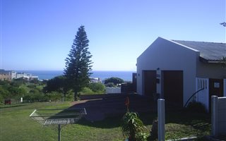 3 Bedroom House in De Kelders
