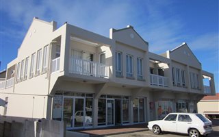541 m² Office Space in Dana Bay