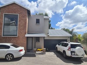 3 Bed House in Roodeplaat