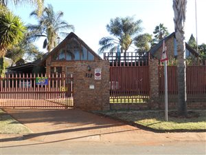 3 Bed House in Doornpoort and surrounds