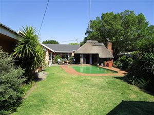 4 Bed House in Risiville