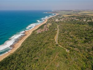 900 m² Land available in Blythedale Beach