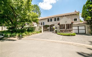 3 Bedroom Cluster in Bryanston
