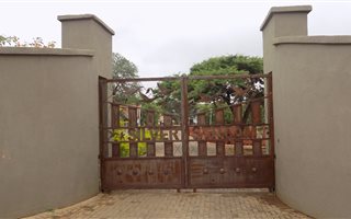 697 m² Land available in Barberton