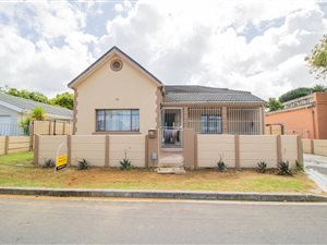 3 Bed House in Van Der Stel
