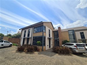 203 m² Commercial space in Lynnwood