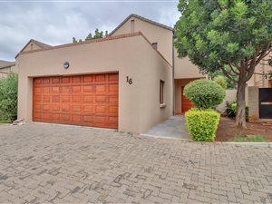 3 Bed Townhouse in Olympus AH