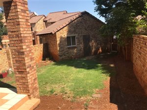 2 Bed Apartment in Mooikloof Ridge