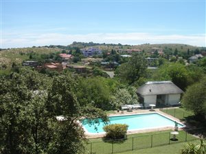3 Bed Apartment in Florida Hills